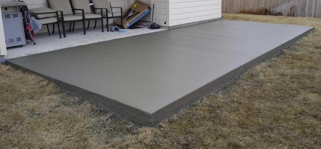 brushed-concrete-slab-patio